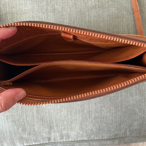 Dooney & Bourke Vintage Pebbled Leather Crossbody - Picture 7 of 7